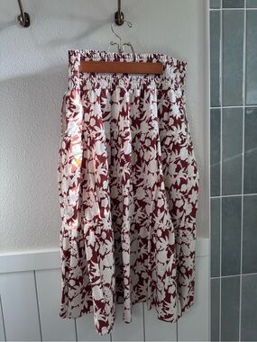 Women's Floral Autumn Leaf Smocked Waist Midi Skirt - White & Rust